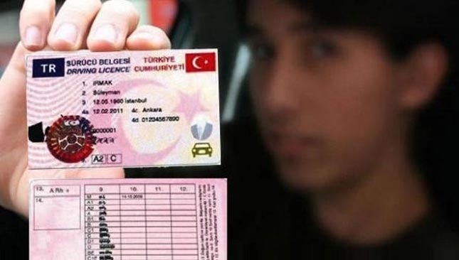 Ehliyette ücret karmaşası: Özelde 60, devlette 200