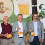 Ege Yaş Meyve Sebze İhracatçıları Birliği ve İzmir Tarım ve Orman İl Müdürlüğü işbirliğinde yürütülen ‘Akdeniz Meyve Sineğine Karşı Biyoteknik Mücadelenin Yaygınlaştırılması Projesi’ ve ‘İyi Tarım Uygulamaları Projesi’ kapsamında toplamda 8 bin Akdeniz Meyve Sineği tuzağı üreticilere dağıtıldı.