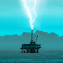 ESET araştırmacıları İran bağlantılı OilRig APT (Gelişmiş Kalıcı Tehdit) grubunun iki saldırısını inceledi. 2021'den Outer Space ve 2022'den Juicy Mix. Bu siber casusluk saldırılarının her ikisi de özellikle İsrailli kuruluşları hedef alıyordu.
