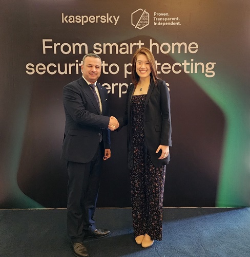 Kaspersky, Afrika Siber Savunma Forumu'nun (ACDF) bir parçası olarak Afrika bölgesindeki ilk Şeffaflık Merkezi'nin açıldığını duyurdu. Ruanda'nın Kigali kentinde açılan yeni merkez, şirketin sunduğu çözümlerin güvenilirliğini vurgulamak ve siber güvenlik sektöründe daha fazla şeffaflığı savunmak için kurulan Kaspersky Global Şeffaflık Girişimi'nin bir parçasını simgeliyor. Yeni Şeffaflık Merkezi, ziyaretçilerine Kaspersky'nin mühendislik ve veri işleme uygulamalarına kapsamlı bir genel bakış imkanı sunmanın yanı sıra ürün ve hizmetlerinin kaynak kodlarının canlı gösterimini de sağlıyor.