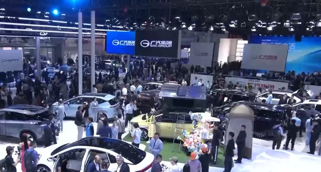 Fuara, otomobil firmalarının yanı sıra Çin, ABD, Almanya, Fransa ve Japonya gibi 13 ülkeden 500’den fazla tanınmış yerli ve yabancı yedek parça firması da katılım gösterdi.