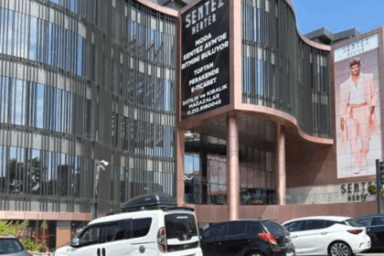 Tekstil semti Merter'deki vev AVM'ler hayalet binalara dönüştü