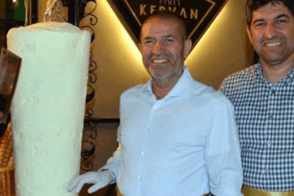 Deprem sanıkları, cezaevinden dondurma satmaya devam ediyor