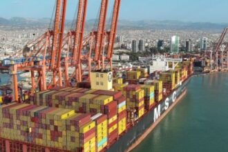 Mersin Limanı, yeni EMH2 terminalinde ilk 400 metrelik mega gemiyi karşıladı