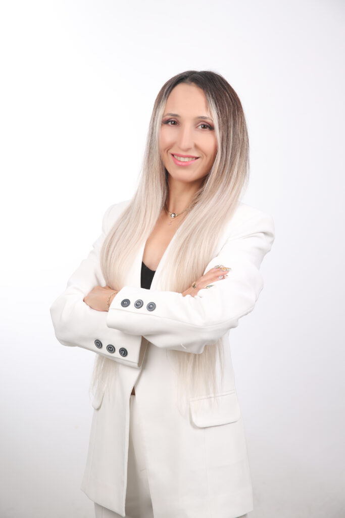 Avukat Özge Özmen Korkut