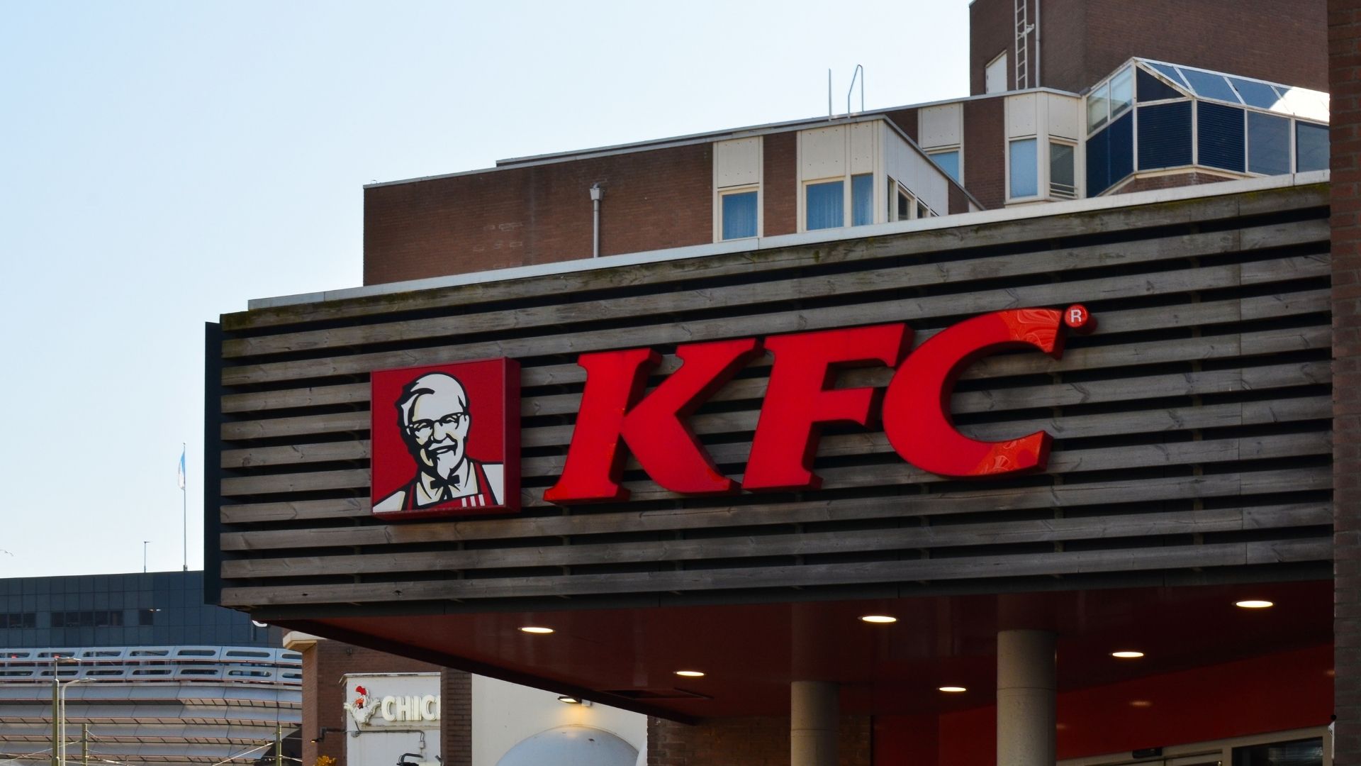 KFC Türkiye şubeleri SFC’ye devredildi