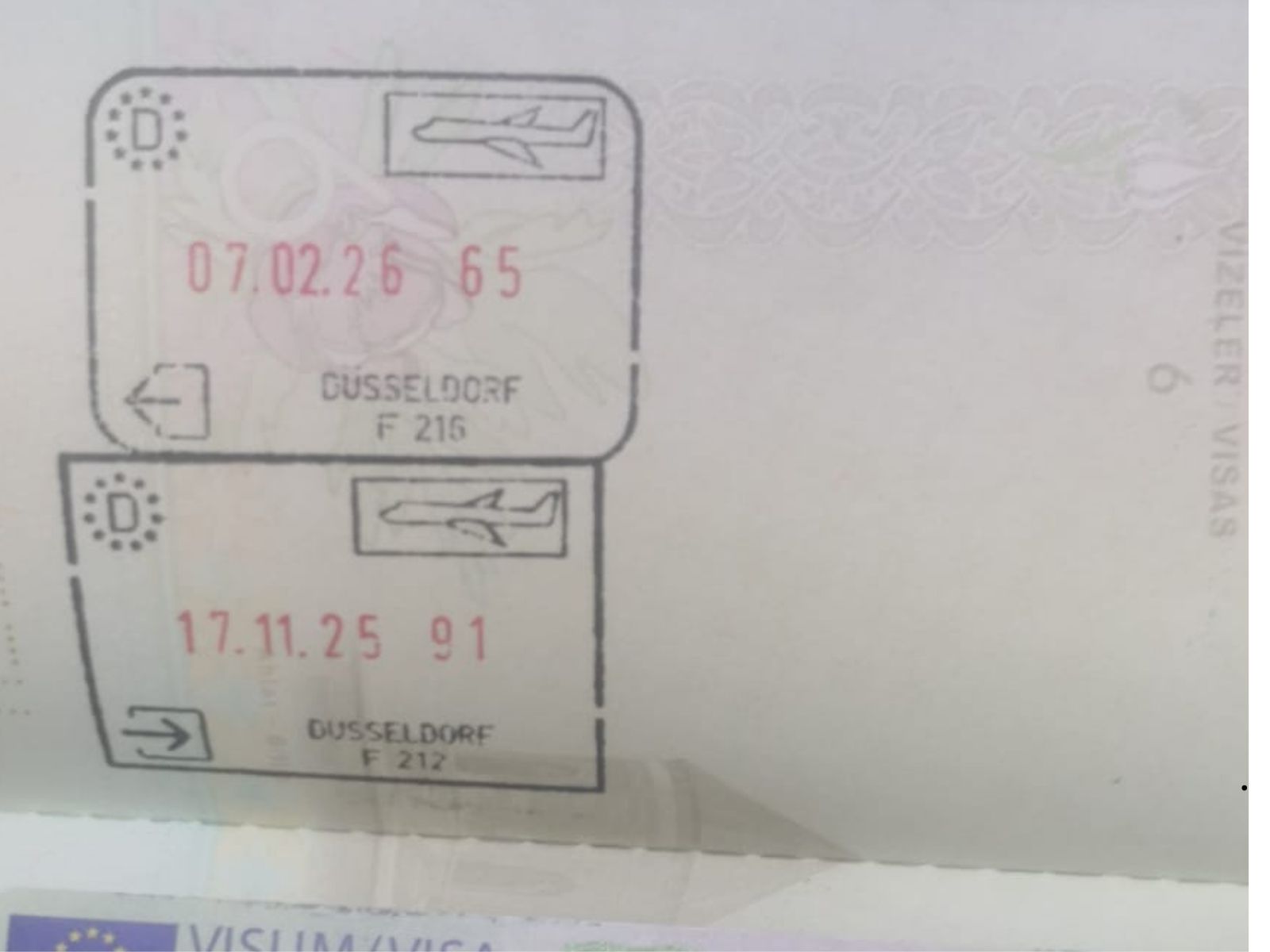Pasaport damgası yerini dijitale bırakıyor