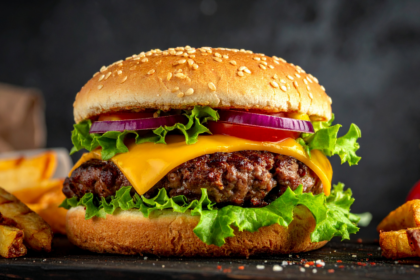 Hamburger zincirinin insanlık ayıbı bakanlık gündeminde