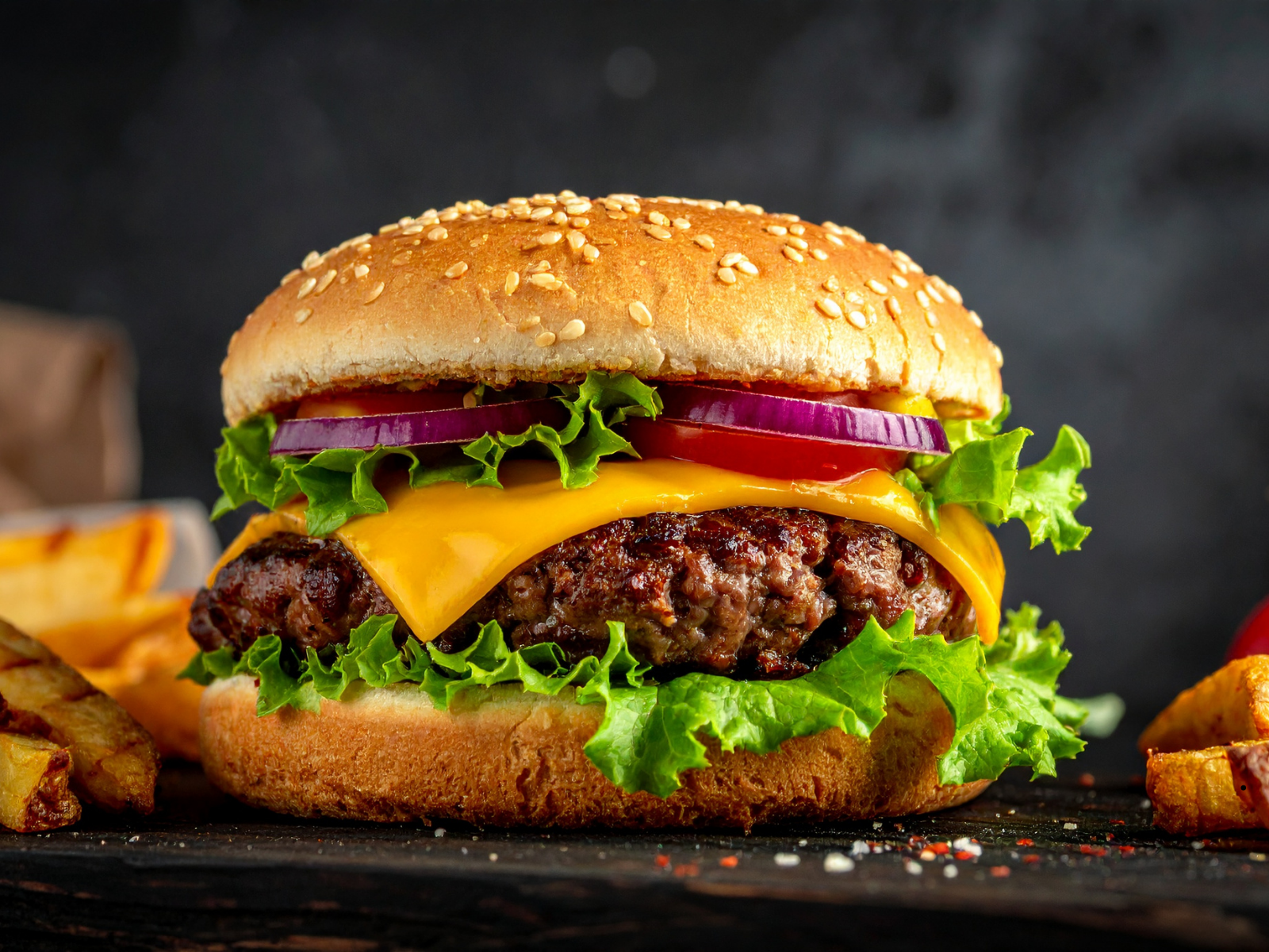 Hamburger zincirinin insanlık ayıbı bakanlık gündeminde