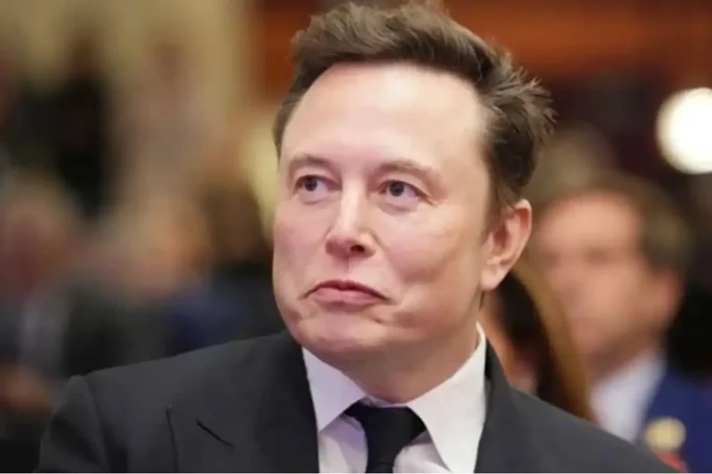 Şirketteki kontrol gücünü koruyan Musk, açılış töreninde yaptığı değerlendirmede, SpaceX'i kurduğu ilk yıllarda başarılı olma ihtimalini yüzde 10'un altında gördüğünü belirterek girişimcilik yolculuğunun zorluklarına vurgu yaptı.